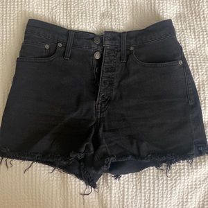 💙 Bundle 6 items for 20% off - Madewell Black Denim Jean Shorts